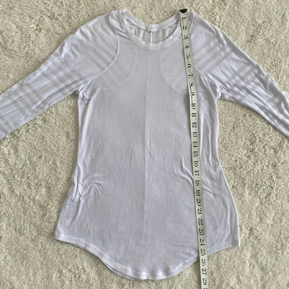 ❤️ Lululemon Long Sleeve White Stripe Shirt Size 6 - Picture 5 of 8